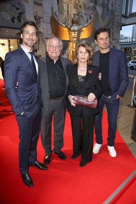 Florian David Fitz, Michael Verhoeven, Senta Berger und Simon Verhoeven bei der 38. Verleihung des Jupiter Award 2017 im Cafe Moskau. Berlin, 29.03.2017 Foto:xS.xGabschx xFuturexImage