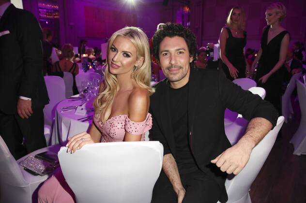 Rosanna Davison und Boris Entrup bei der 4. Verleihung des Deutschen Kosmetikpreises Gloria 2017 im Hilton Düsseldorf. Düsseldorf, 31.03.2017 Foto:xS.xGabschx xFuturexImage