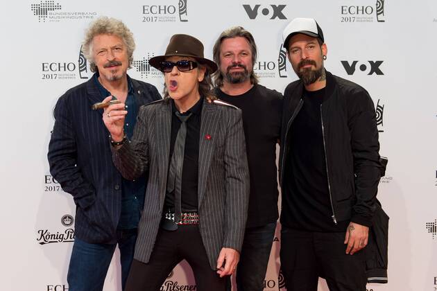 Bilder des Tages Berlin, Germany 06.04.2017, Echo 2017 Deutscher Musikpreis, Wolfgang Niedecken, Udo Lindenberg, Henning Wehland und Daniel Wirtz ( DeFodi001