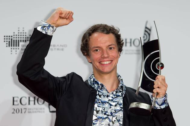 Berlin, Germany 06.04.2017, Echo 2017 Deutscher Musikpreis, DJ, Frans Zimmer, Alle Farben, mit dem Echo in der Kategorie Dance national ( DeFodi001