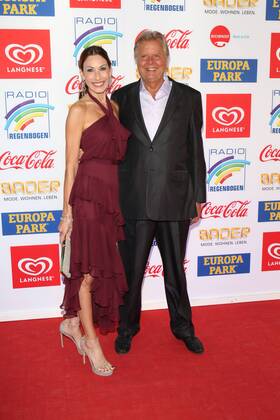 Karlheinz Kögel mit Ehefrau Dagmar Radio Regenbogen Award 2017 EuropaPark Rust Freizeitpark Dome Rust 07. April 2017