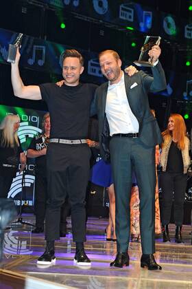 RADIO REGENBOGEN AWARD 2017. Olly Murs und Mario Barth anläßlich der Verleihung des Medienpreises aus Baden-Württemberg Radio Regenbogen Award am 07.04.2017 im Europapark Rust.