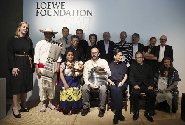 British actress Charlotte Rampling (back, 3L) poses next to German artist Ernst Gamperl (C), after he received the Loewe Foundation Craft Prize for his work Tree of Life , during a ceremony in Madrid, Spain, 10 April 2017. LOEWE FOUNDATION CRAFT PRIZE !ACHTUNG: NUR REDAKTIONELLE NUTZUNG!  Copyright: xFernandoxAlvaradox GRA241 20170410-636274383813318503