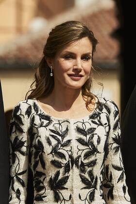 April 20, 2017 - Alcala De Henares, Madrid, Spain - King Felipe VI of Spain, Queen Letizia of Spain attended Cervantes Award to Eduardo Mendoza at the Alcala de Henares University on April 20, 2017 in Alcala de Henares, near of Madrid, Spain Alcala De Henares Spain  - ZUMAg15_ 20170420_zaf_g15_011 Copyright: xJackxAbuinx