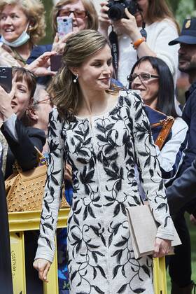 April 20, 2017 - Alcala De Henares, Madrid, Spain - Queen Letizia of Spain attended Cervantes Award to Eduardo Mendoza at the Alcala de Henares University on April 20, 2017 in Alcala de Henares, near of Madrid, Spain Alcala De Henares Spain  - ZUMAg15_ 20170420_zaf_g15_062 Copyright: xJackxAbuinx