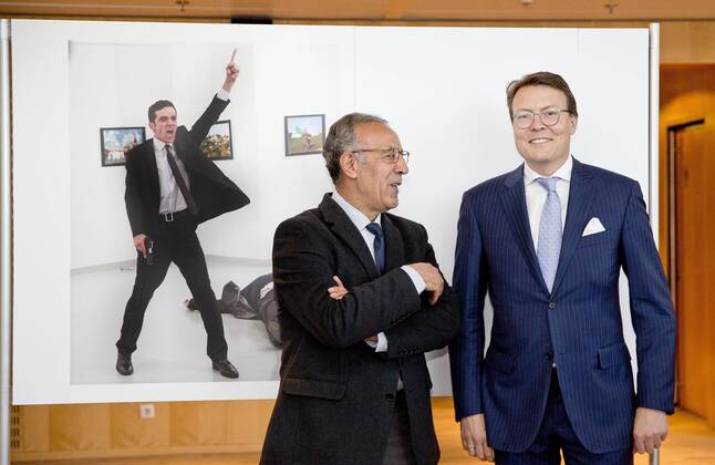 22-04-2017 Amsterdam Prince Constantijn and Princess Laurentien with Burhan Ozbilici during the World Press Photo 2016 award at the muziekgebouw ’t IJ in Amsterdam.  Copyright: xppe nieboerx