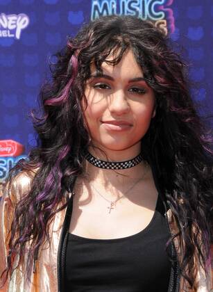 April 29, 2017 - Los Angeles, CA, United States - 29 April 2017 - Los Angeles, California - Alessia Cara. 2017 Radio Disney Music Awards held at Microsoft Theater in Los Angeles. Photo Credit: AdMedia Los Angeles United States - ZUMAa123 20170429_zaa_a123_076 Copyright: xBirdiexThompsonx