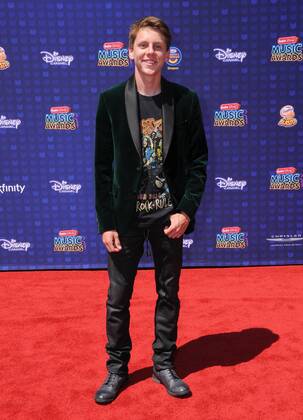 April 29, 2017 - Los Angeles, CA, United States - 29 April 2017 - Los Angeles, California - Jacob Bertland. 2017 Radio Disney Music Awards held at Microsoft Theater in Los Angeles. Photo Credit: AdMedia Los Angeles United States - ZUMAa123 20170429_zaa_a123_102 Copyright: xBirdiexThompsonx