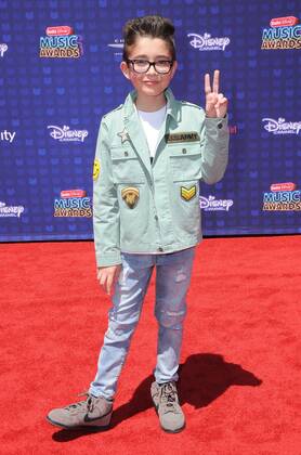 April 29, 2017 - Los Angeles, CA, United States - 29 April 2017 - Los Angeles, California - Nicholas Bechtel. 2017 Radio Disney Music Awards held at Microsoft Theater in Los Angeles. Photo Credit: AdMedia Los Angeles United States - ZUMAa123 20170429_zaa_a123_323 Copyright: xBirdiexThompsonx
