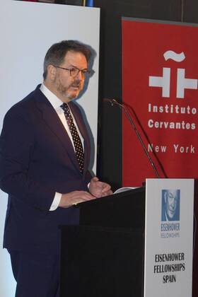 Director of the Spanish newspaper ABC Bieito Rubido speaks during the awarding ceremony of the Spanish Association Eisenhower Fellows First Amendment Award at the Cervantes Institute in New York, United States, 08 May 2017. HISPANIC JOURNALISTS, GRUPO VOCENTO AND CNN RECEIVE EISENHOWER FELLOWS AWARDS !ACHTUNG: NUR REDAKTIONELLE NUTZUNG!  Copyright: xMiguelxRajmilx NYC001 20170509-636298871642267704
