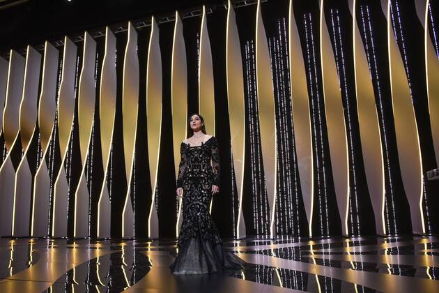 Bilder des Tages 218098 Serge Arnal Starface 2017-05-28 Cannes France 70eme Festival International du Film de Cannes. Ceremonie. 70th International Cannes Film Festival. Closing ceremony Bellucci, Monica  Copyright: xSergexArnalx xStarfacex STAR_218098_019