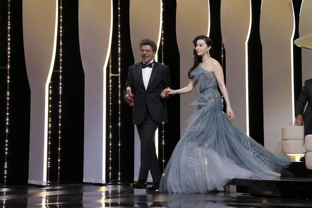 70eme Festival du Film de Cannes - Ceremonie de cloture. Photo: Laurent Guerin E Press Photo Fan BingBing Cannes France  521781