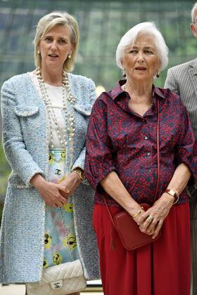 Princess Astrid of Belgium and Queen Paola of Belgium pictured during a ceremony for the Queen Paola Award 2015-2016 (Koningin Paolaprijs - Prix Reine Paola) for education, at the royal castle in Laken Laeken, Brussels, Wednesday 31 May 2017. This year s themes are sciences, mathematics and technology.  ERICxLALMAND 05106949
