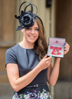 . 16 06 2017. London, United Kingdom. Giselle Ansley, who received an MBE at an Investiture at Buckingham Palace in London.  xCPNAx xi-Imagesx IIM-15396-0009
