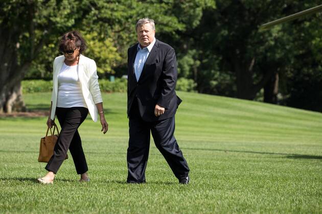 June 18, 2017 - Washington, DC, United States - First Lady Melania Trump s parents, Amalija and Viktor Knav, walk across the South Lawn of the White House, on Father s Day, Sunday, June 18, 2017. The First Family was returning from a weekend at Camp David. (Photo by ) Washington United States - ZUMAn230 20170618_zaa_n230_807 Copyright: xCherissxMayx