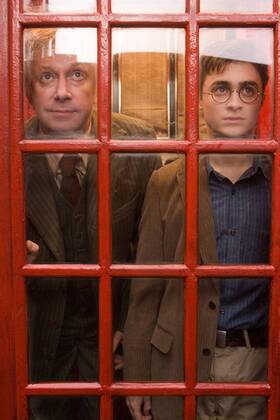 Warner Brothers Pictures Presents Harry Potter and the Order of the Phoenix Mark Williams, Daniel Radcliffe © 2007 Warner Bros. Entertainment Inc. - Harry Potter Publishing Rights © J. K. R. 30292_015