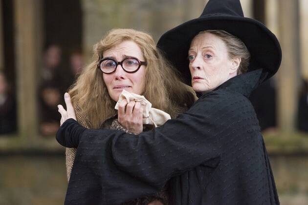 Warner Brothers Pictures Presents Harry Potter and the Order of the Phoenix Emma Thompson, Maggie Smith © 2007 Warner Bros. Entertainment Inc. - Harry Potter Publishing Rights © J. K. R. Photo by Murray Close Copyright: xMurrayxClosex 30292_031