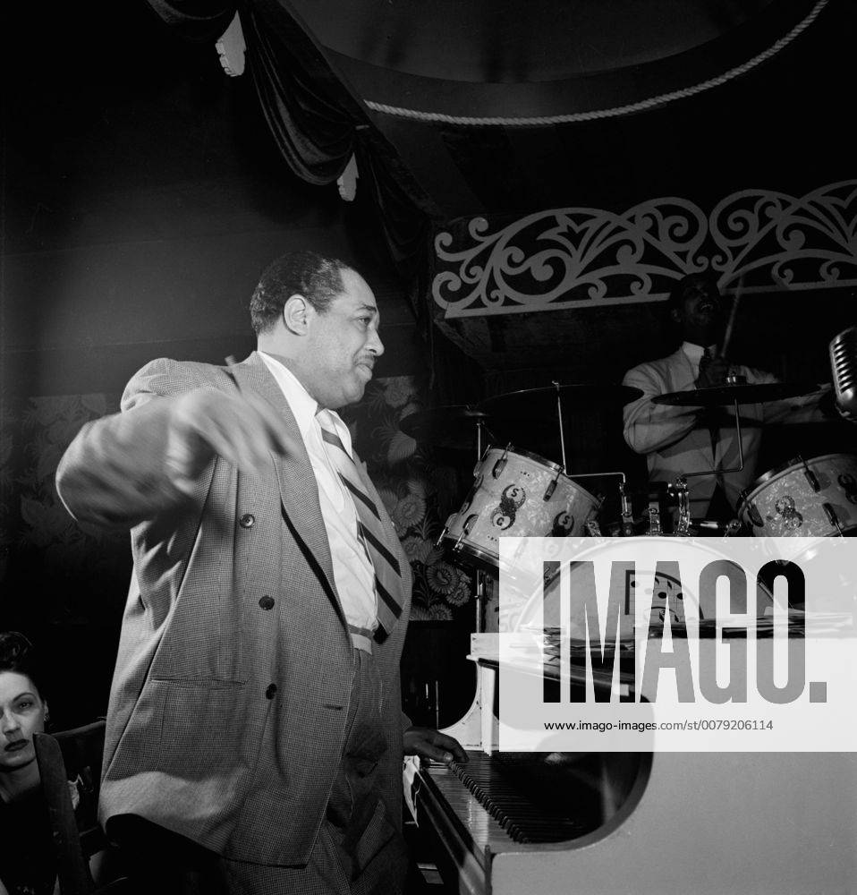 Stockfoto Portrait Of Duke Ellington And Sonny Greer Aq Greer was born in long branch, new jersey, and played with. 2