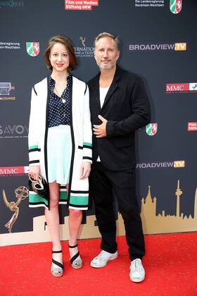 Sandra von Ruffin und Benno Fürmann beim Cocktailempfang anlässlich der Jurysitzung zum International Emmy Award 2017 am 22.06.2017 in der Marienburg in Koeln Cocktailempfang zur Jurysitzung zum International Emmy Award 2017 in Koeln 