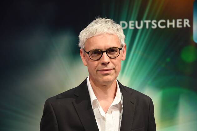 Attila Boa, Preisträger für Kamera Dokumentarfilm posiert am 24.06.2017 bei einem Fototermin zur Verleihung des 27. Deutschen Kamerapreis in Köln.