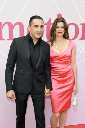 Ismail Oezen mit Ehefrau Janina Oezen-Otto beim Emotion Award 2017 in der Laeiszhalle in Hamburg am 28.06.2017