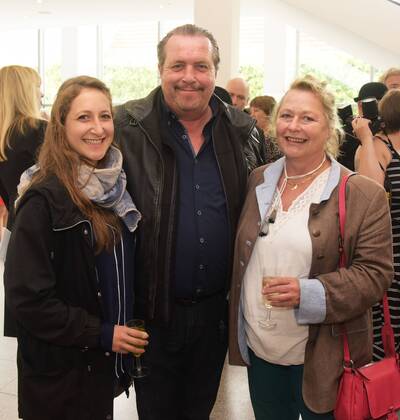 Verleihung des Oberbayerischen Kulturpreises an Bettina Mitterndorfer und Spider Murphy Gang im Bürgerhaus Haar am 2. Juli 2017 Andreas und Karin Giebel mit Tochter Sarah