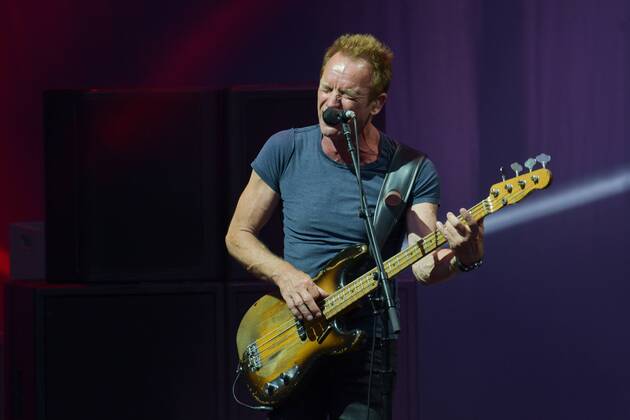 Entertainment Bilder der Woche Themen der Woche Dieses Bild zeigt den Rockmusiker Sting (Gordon Matthew Thomas Sumner) auf Burg Clam in Oberösterreich 2017 - Auftritt des Rockmusikers Sting (Gordon Matthew Thomas Sumner) auf Burg Clam in Oberösterreich