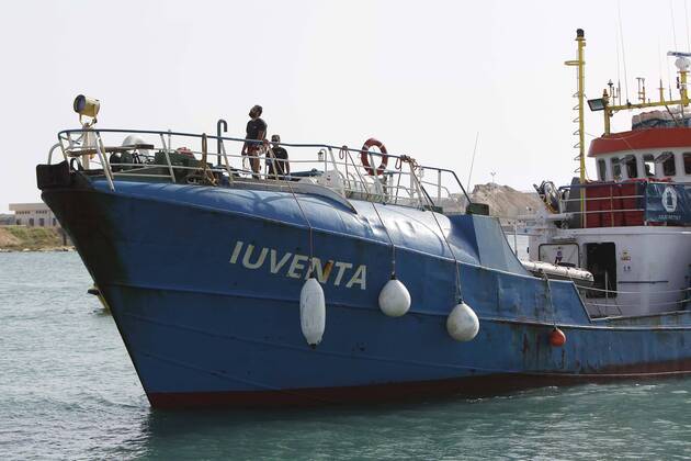 Flüchtlingsschiff Iuventa in Italien beschlagnahmt Foto IPP Giovanni Pappalardo Trapani 04.08.2017 Nella foto Nave IUVENTA - Peschereccio ONG sequestrato alla ONG tedesca Jugend Rettet e trasportato a Trapani dalla guardia costiera italiana Italy Photo Press - World Copyright  0
