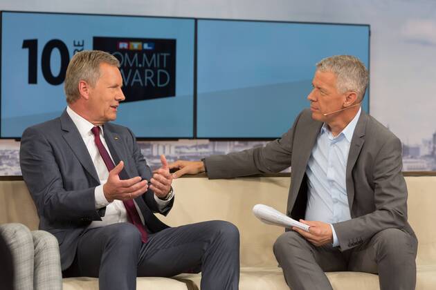 Christian Wulff (Bundespraesident a.D) und Peter Kloeppel - Preisverleihung des RTL Com.mit Awards 2017 auf der IFA in Berlin am 06.09.2017. RTL Com.mit Awards 2017