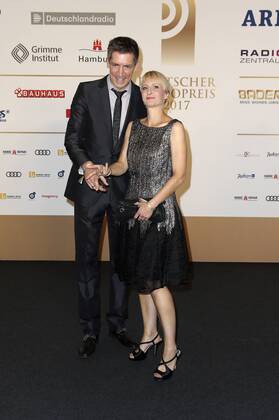 Steffen Hallaschka mit Frau Frau Anne-Katrin bei der Verleihung des Deutschen Radiopreises 2017 in der Elbphilharmonie. Hamburg, 07.09.2017