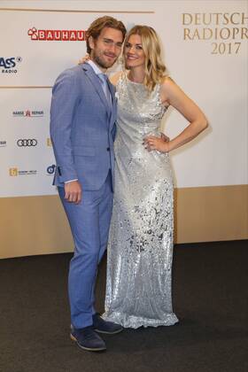 Hamburg, Germany 07.09.2017, Deutscher Radiopreis 2017, Nina Bott und Freund Benjamin Baarz ( DeFodi525
