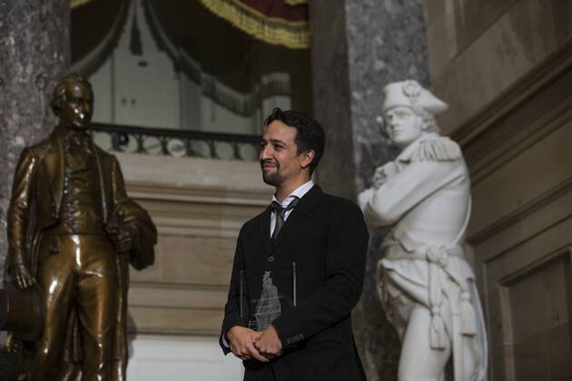Sep 12, 2017 - Washington, District Of Columbia, U.S. - LIN-MANUEL MIRANDA with the 2017 Freedom Award from the United States Capitol Historical Society (USCHS) at the United States Capitol. Washington U.S.  - ZUMA 20170912_mda_e113_002 Copyright: xAlexxEdelmanx