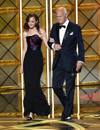 Actors Alexis Bledel and Gerald McRaney onstage during the 69th annual Primetime Emmy Awards at Microsoft Theater in Los Angeles on September 17, 2017.  LAP201709170169 JIMxRUYMEN