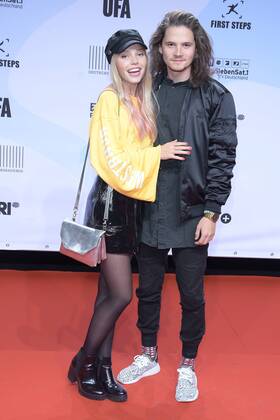 Lina Larissa Strahl mit Freund Tilman Poerzgen Ankunft First Step Awards im Stage Theater des Westens in Berlin am 18.09.2017