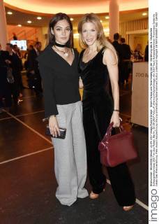 Nilam Farooq und Nina Gnädig bei der Verleihung des 6. Deutschen Schauspielerpreises 2017 im Zoo Palast. Berlin, 22.09.2017 Foto:xF.xKernx xFuturexImage