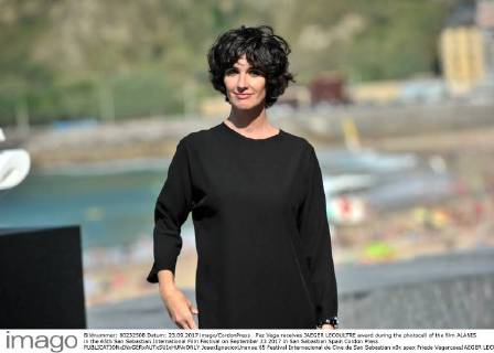 Paz Vega receives JAEGER LECOULTRE award during the photocall of the film ALANIS in the 65th San Sebastian International Film Festival on September 23 2017 in San Sebastian Spain Cordon Press  JosexIgnacioxUnanue 65 Festival Internacional de Cine de San Sebastian