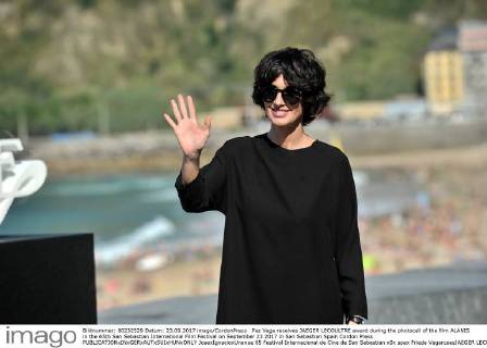 Paz Vega receives JAEGER LECOULTRE award during the photocall of the film ALANIS in the 65th San Sebastian International Film Festival on September 23 2017 in San Sebastian Spain Cordon Press  JosexIgnacioxUnanue 65 Festival Internacional de Cine de San Sebastian