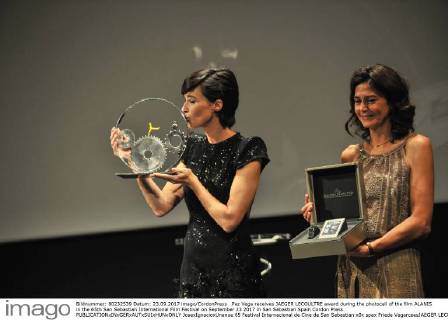 Paz Vega receives JAEGER LECOULTRE award during the photocall of the film ALANIS in the 65th San Sebastian International Film Festival on September 23 2017 in San Sebastian Spain Cordon Press  JosexIgnacioxUnanue 65 Festival Internacional de Cine de San Sebastian