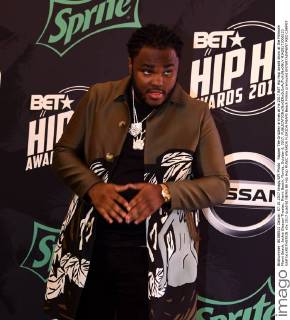 Rapper Tee Grizzley arrives at he 2017 BET Hip Hop award show at the Fillmore Miami Beach, Jackie Gleason Theater, Miami Beach, Florida, October 6, 2017.  MIA20171006121 GARYxIxROTHSTEIN