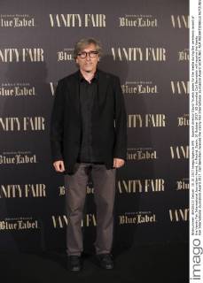Spanish director David Trueba poses for the media during the ceremony award of the Vanity Fair International Journalism Award, in Madrid, Spain, 10 October 2017. US journalist Carl Bernstein will receive the Vanity Fair International Journalism Award 2017. Carl Bernstein receives the Vanity Fair International Journalism Award !ACHTUNG: NUR REDAKTIONELLE NUTZUNG!  Copyright: xJuanJoxMartínx 20171010-636432665124419265