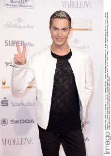 Julian David bei Goldene Henne 2017 in der Messe Leipzig am 13.10.2017 - Roter Teppich