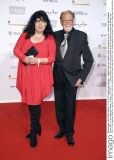 Herbert Köfer mit Ehefrau Heike Knoche bei der 23. Verleihung der Goldenen Henne 2017 in der Leipziger Messe. Leipzig, 13.10.2017