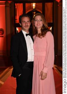 Verleihung des Hessischen Filmpreises in Frankfurt am Main David Rott mit Ehefrau Lena Verleihung des Hessischen Filmpreis Preis, Auszeichnung, Ehrung Alten Oper Frankfrut am Main 13. Oktober 2017