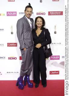 Jorge Gonzalez und Daniela Ziegler bei der 11. Verleihung der Goldenen Bild der Frau 2017 im Cruise Center Steinwerder. Hamburg, 21.10.2017