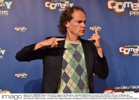 Comedian Olaf Schubert kommt am 24.10.2017 in Köln zur Verleihung des Deutschen Comedypreis 2017.