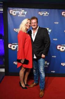 Mallorca Jens, Jens Büchner und seine Frau Danni Karabas kommt am 24.10.2017 in Köln zur Verleihung des Deutschen Comedypreis 2017.
