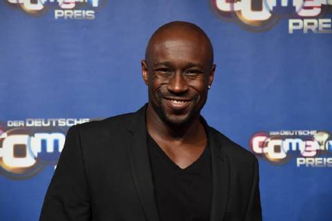 Comedian Jerry Kwarteng kommt am 24.10.2017 in Köln zur Verleihung des Deutschen Comedypreis 2017.