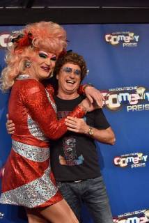 Comedian Olivia Jones und Atze Schröder kommt am 24.10.2017 in Köln zur Verleihung des Deutschen Comedypreis 2017.
