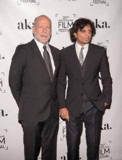 October 26, 2017 - Philadelphia, Pennsylvania, U.S - Actor, BRUCE WILLIS and Director, M NIGHT SHYAMALAN, at the Lumiere Celebration gala where Willis was awarded the 2nd annual Lumiere award at the 26th Philadelphia Film Festival in Philadelphia PA Philadelphia U.S. - ZUMArf1_ 20171026_zaf_rf1_017 Copyright: xRickyxFitchettx