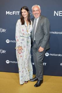 Shermine Shahrivar und Hans-Reiner Schroeder (BMW) - Verleihung des McFit NEW BODY Award in Berlin am 26.10.2017. McFit NEW BODY Award